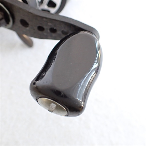 レボＬＴＺ ＡＥレーシング右